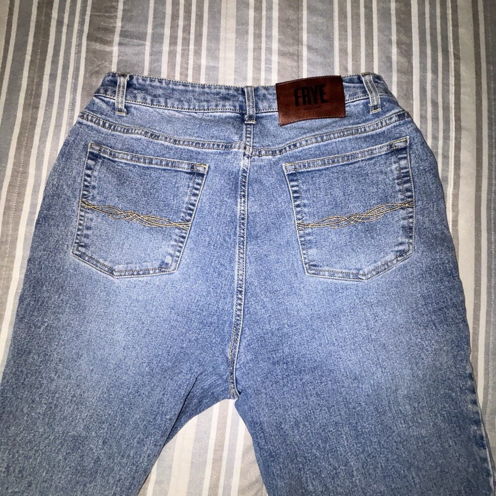 Frye Women's High Rise Wide Leg Flare Jeans Medium Wash Blue Denim Size 30 - Picture 4 of 16